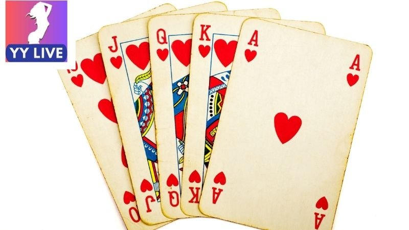 Luật Chơi Xì Tố - Bí Quyết Chinh Phục Ván Bài Đỉnh Cao 2 Giới thiệu về Xì Tố và sức hút của trò chơi