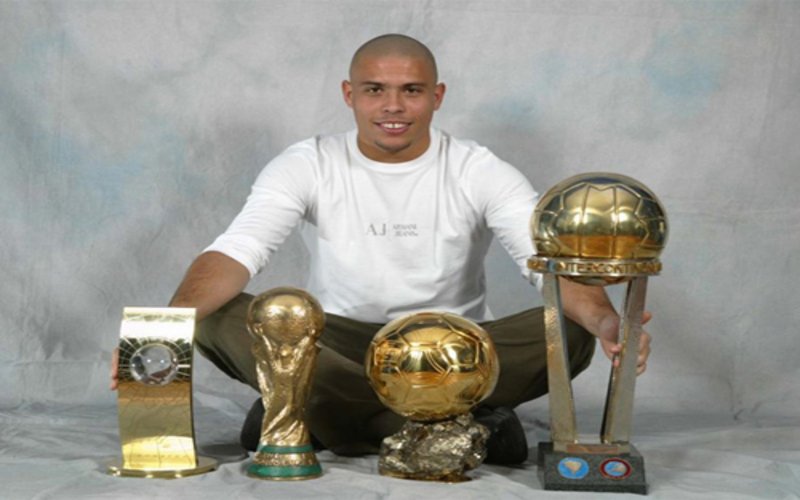 Những Cầu Thủ Có Quả Bóng Vàng Nổi Bật Nhất Lịch Sử 4 Ronaldo Nazário từng khiến thế giới say mê với tốc độ và kỹ thuật