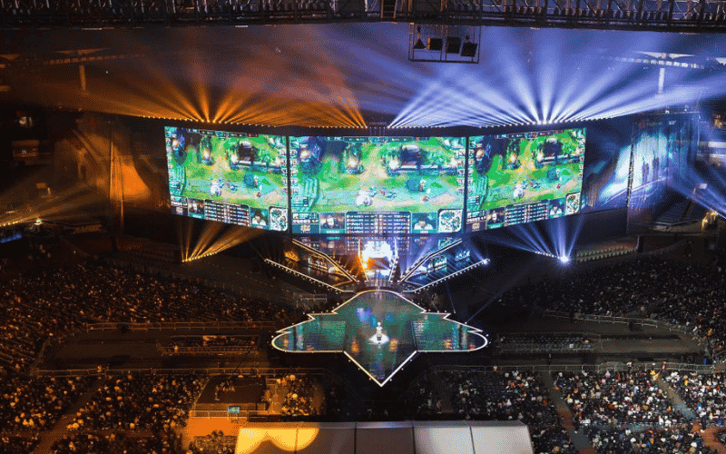 Tổng hợp các giải đấu Esports đáng chú ý nhất diễn ra trong tháng này 2 Vòng Vô Địch Mùa Hè - Trận chiến đỉnh cao của bộ môn LMHT